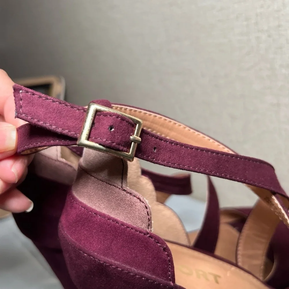 REPORT Elegant Purple Suede Heels with Ankle Strap Size 9
